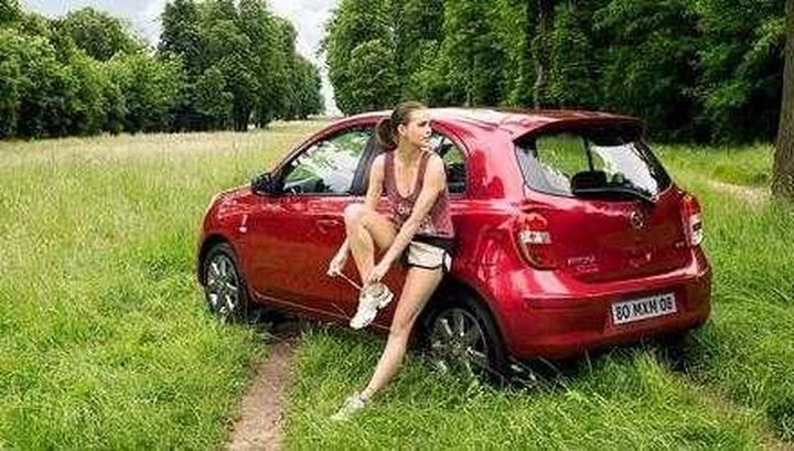 Nissan Micra ELLE, la citycar diventa glamour