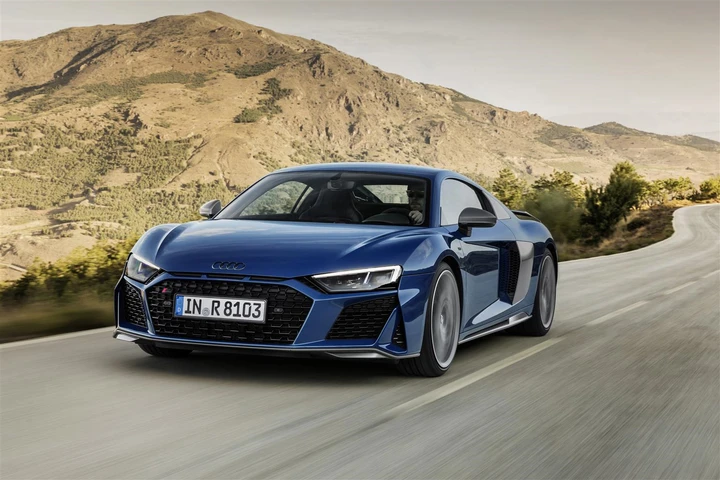 Audi R8 Coupé e Spyder: prezzi da 197.600 euro