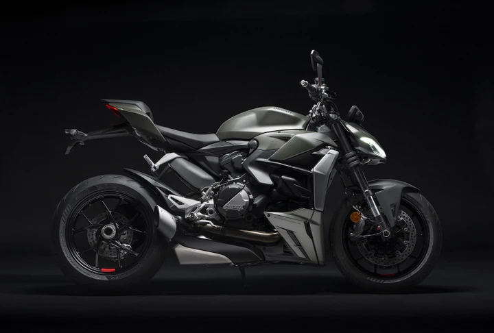 Ducati Streetfighter V2: arriva la tinta Storm Green