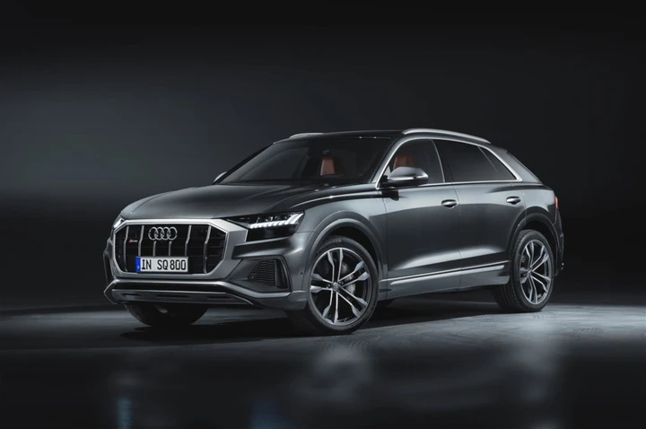 Nuova Audi SQ8 TDI: prime immagini ufficiali