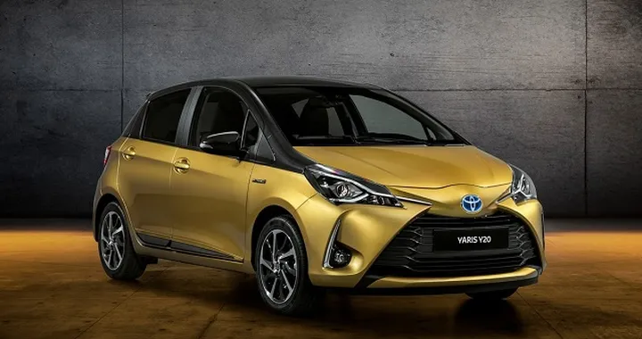 Toyota Yaris Y20: a Parigi la versione per i 20 anni