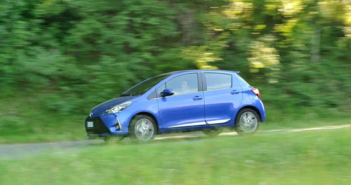 Nuova Toyota Yaris 1.5 Dual VVT-iE: la prova su strada