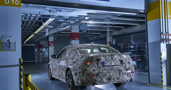 Nuova BMW Serie 3 2019: aspettando il debutto