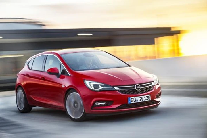 Nuova Opel Astra, debutta la quinta generazione