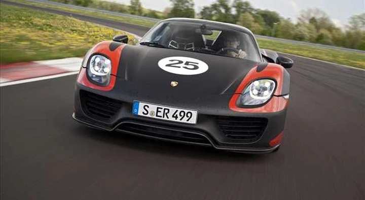 Porsche 918 Spyder: pronta per Francoforte