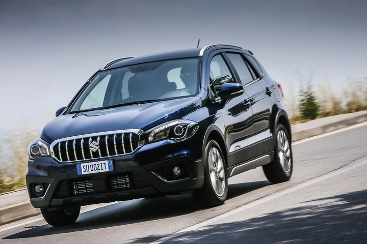 Suzuki S-Cross 2016, l’ammiraglia guarda lontano