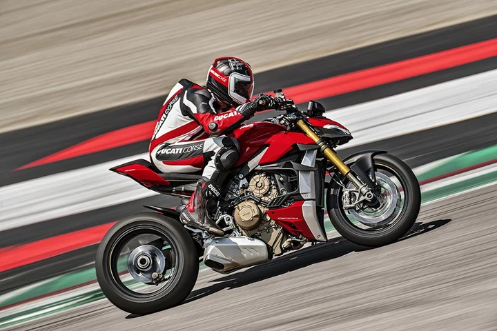 Ducati Streetfighter V4: la nuova naked presentata sul web