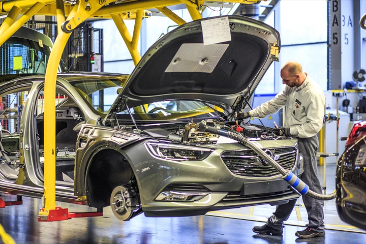 Mercato auto in Europa: a novembre -8,1%