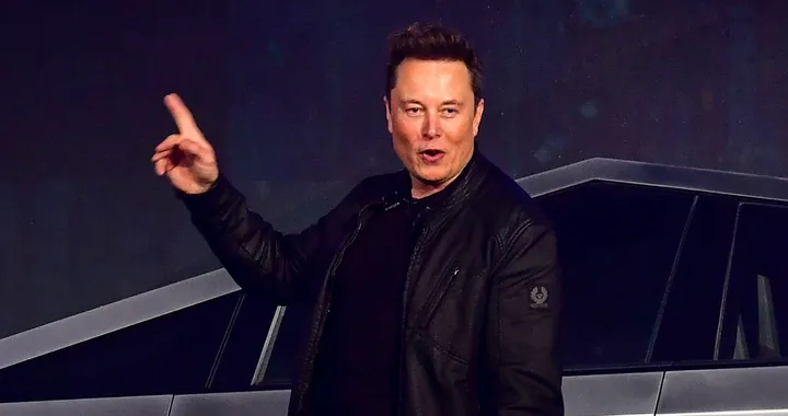 Musk ha perso più di 100 miliardi di dollari da dicembre: i guai di Tesla