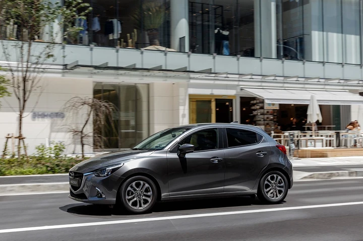 Mazda2 MY 2017: immagini ufficiali