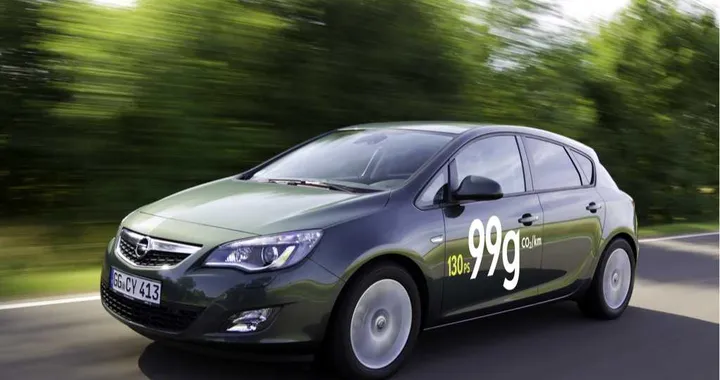 Opel Astra ecoFLEX: un diesel da 3,7 litri/100 km