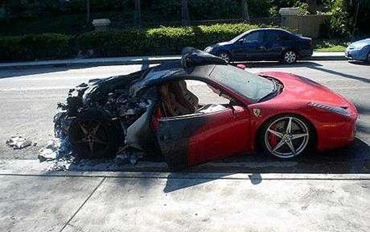 Quegli strani casi delle Ferrari 458... arrostite
