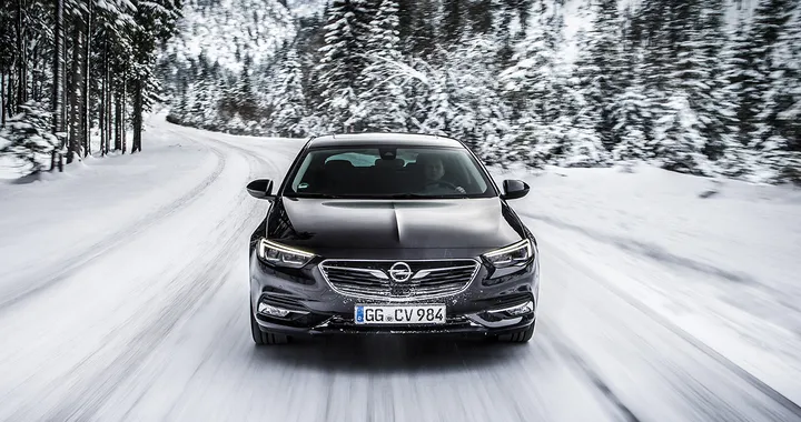 Nuova Opel Insignia Grand Sport: perfetta per l'inverno