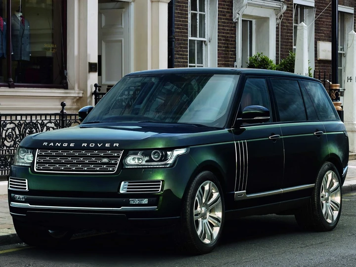 Range Rover restyling 2016: il debutto a settembre