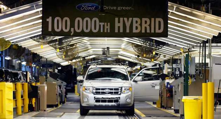 Ford punta con decisione sulle auto con alimentazione alternativa