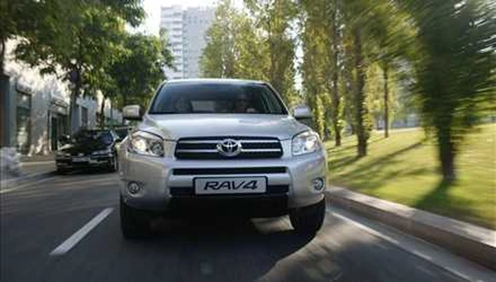 Toyota RAV4 elettrica in anteprima a Los Angeles
