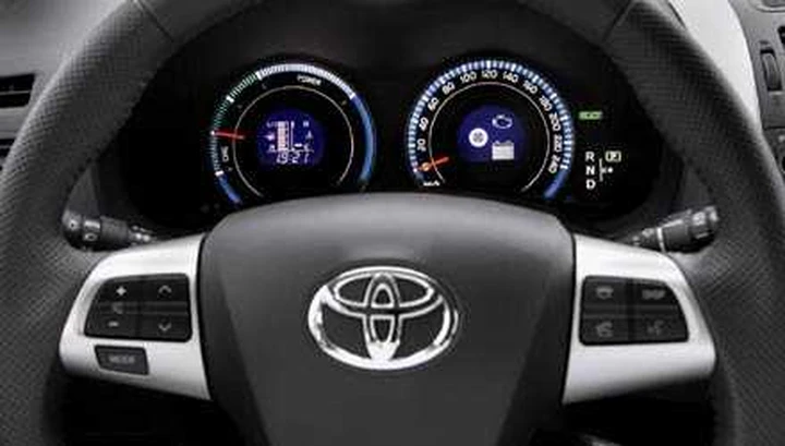Toyota Auris HSD, full Hybrid a 22.000 euro