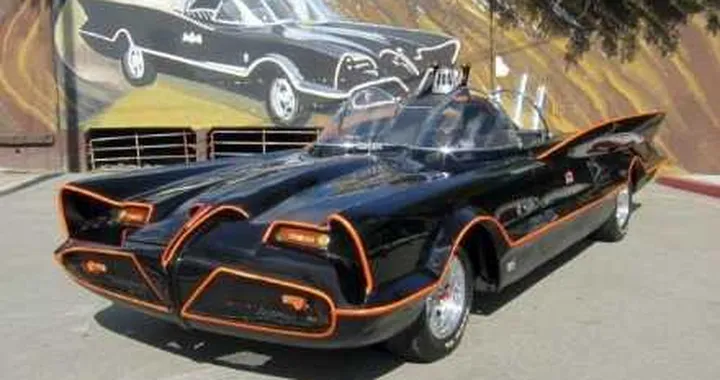 Batmobile Ford del '66 all'asta per 4,2 milioni di dollari