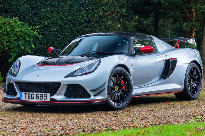 Lotus Exige Sport 380: immagini ufficiali