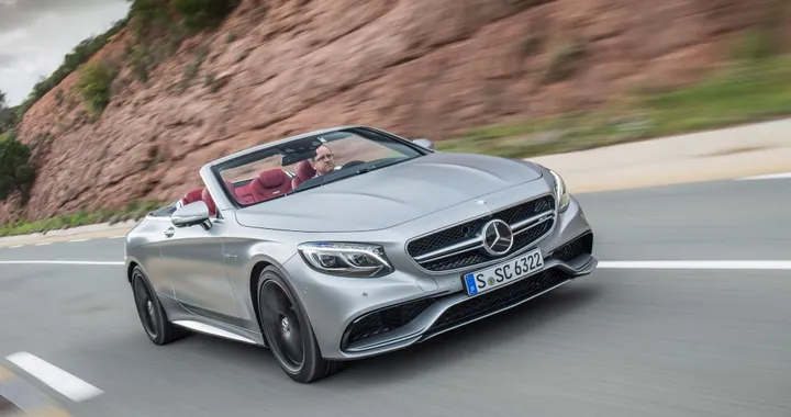 Mercedes Classe S, il restyling di coupé e cabrio debutterà a Francoforte