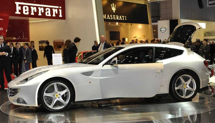 Ferrari FF a Ginevra, la rivoluzione è servita
