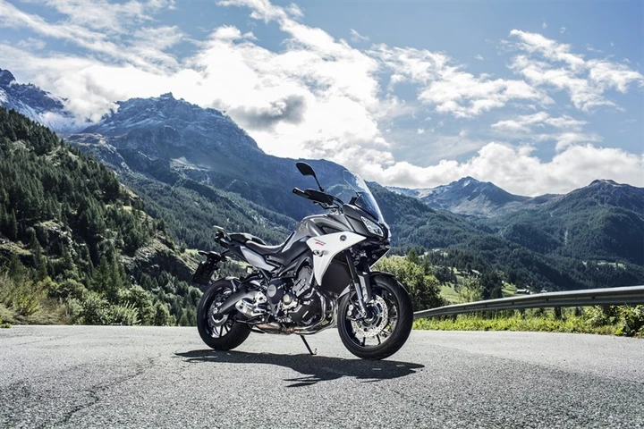 Yamaha Tracer 900 e 900 GT: novità ad EICMA 2017
