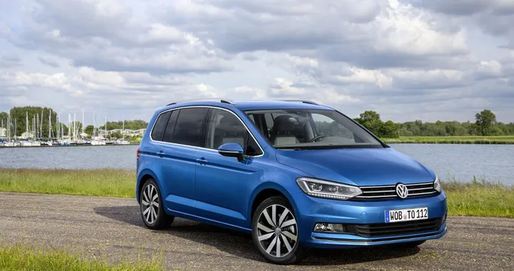Volkswagen Touran 2015: la monovolume si rinnova