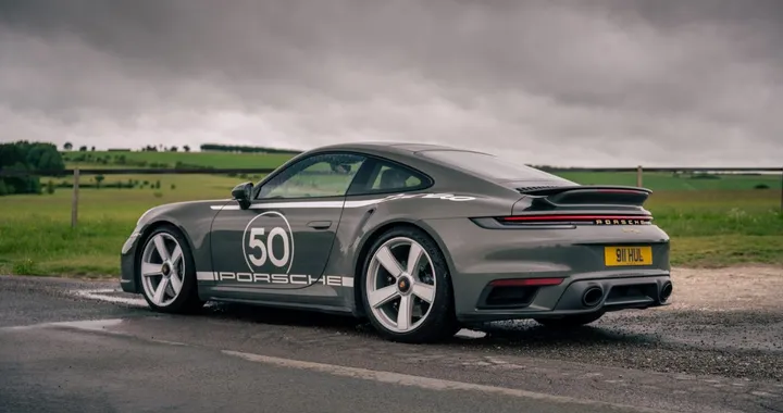 Porsche 911 Turbo 50, mezzo secolo con un'edizione in 1.974 unità