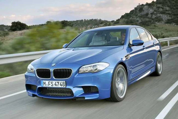 Bmw M5: nel 2012 arriva il diesel