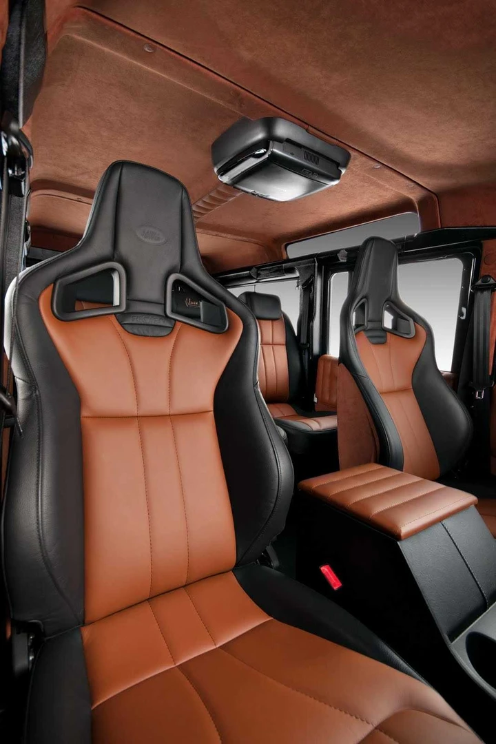 Land Rover Defender by Vilner