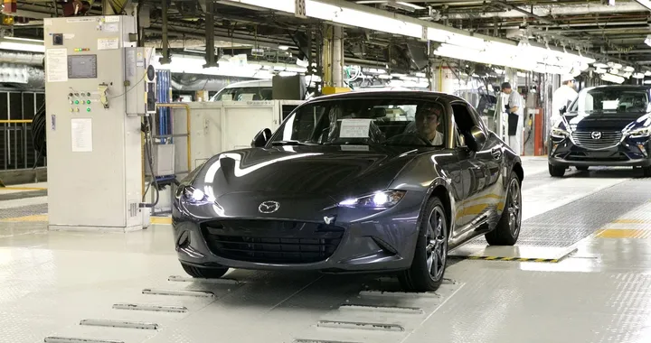 Mazda: iniziata la produzione della MX-5 RF