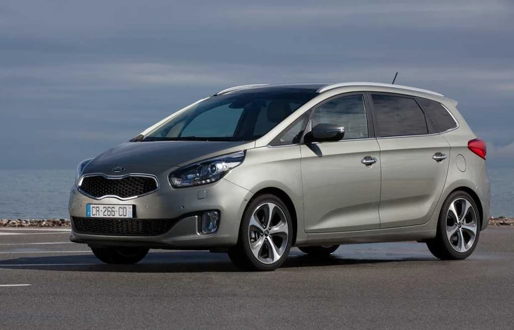 Nuova Kia Carens 2013: la prova di acquisto