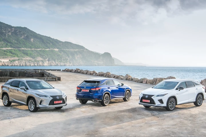 Lexus RX Hybrid 2020: immagini ufficiali