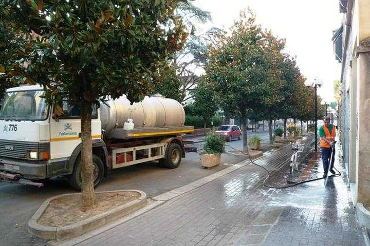 Firenze: paghi 1 euro per il lavaggio strade