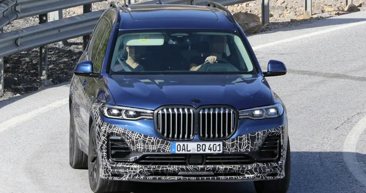 BMW X7 Alpina: nuove foto spia