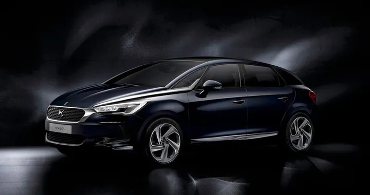 Nuova DS5 2015: l'ammiraglia inaugura il nuovo brand