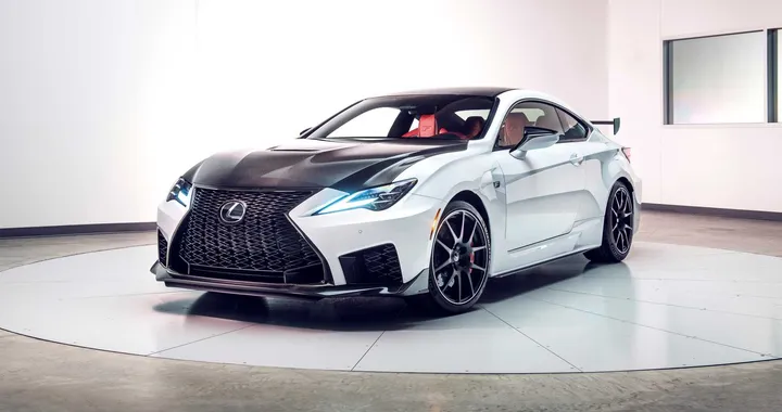 Lexus RC F e RC F Track Edition: emozioni su strada e in pista