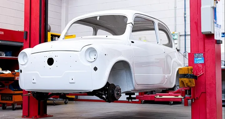 Auto e Moto d’Epoca 2021: tradizione e attualità nello stand Stellantis Heritage