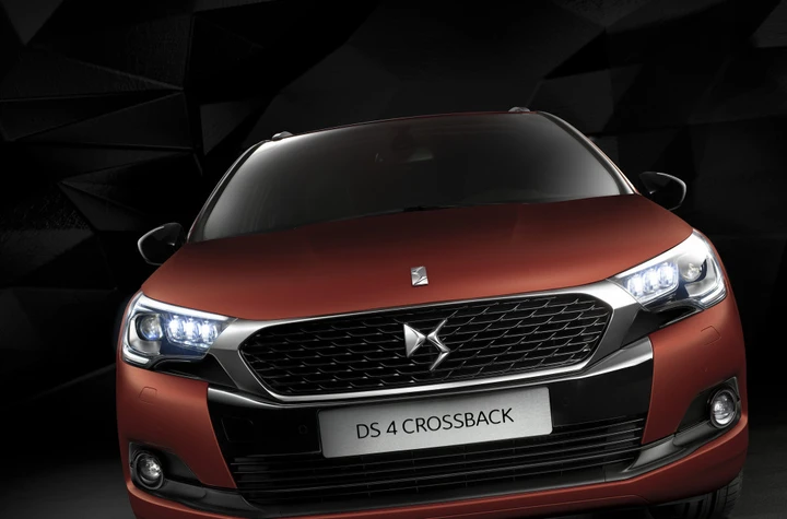 DS4 CrossBack Terre Rouge, solo 500 esemplari