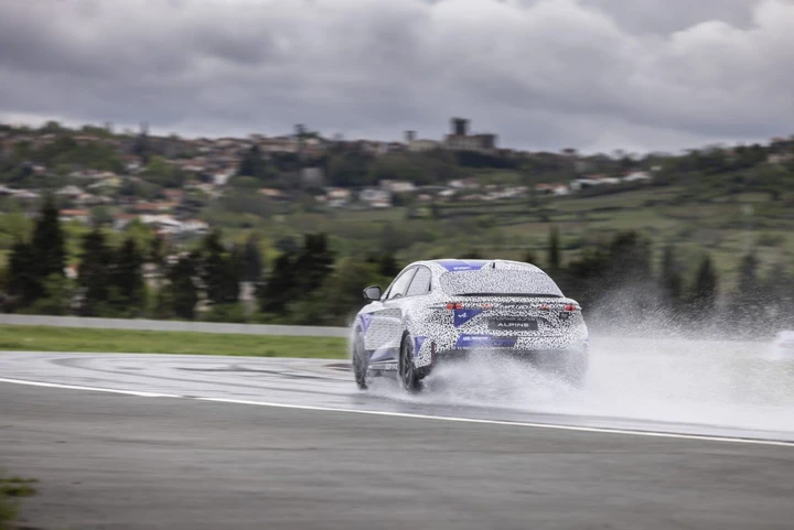 Alpine A390, manca al debutto della prossima sportiva EV