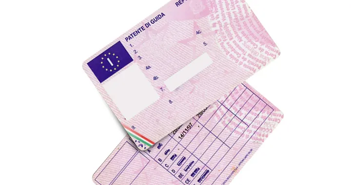 Guida senza patente depenalizzata, ma multe fino a 30.000 euro