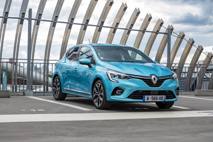 Renault Captur E-Tech Plug-in Hybrid 2020: immagini ufficiali