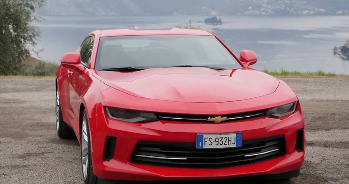 Chevrolet Camaro 2.0 Turbo Coupé: la prova su strada