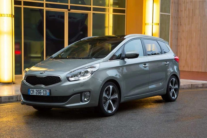 Nuova Kia Carens 2013: prezzi da 17.500 euro