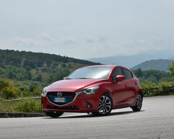 Mazda 2 1.5 Skyactiv-G: la prova su strada