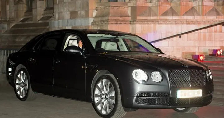Bentley Flying Spur blindata per William e Kate
