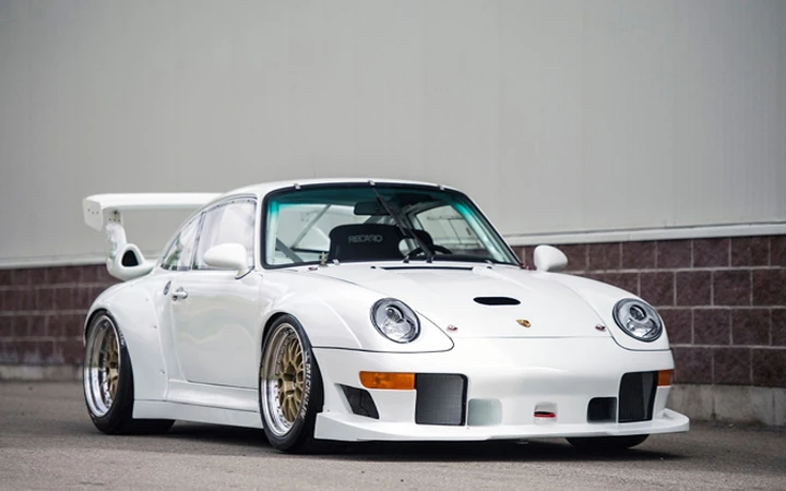 Porsche 911 GT2 del 1995 all'asta
