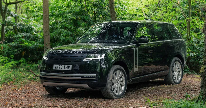 Range Rover Electric: debutto rimandato al 2026, ecco cosa sta succedendo