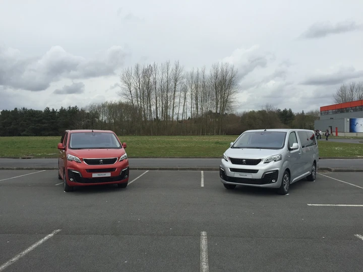 Citroen Jumpy e Peugeot Expert: arrivano le versioni cargo