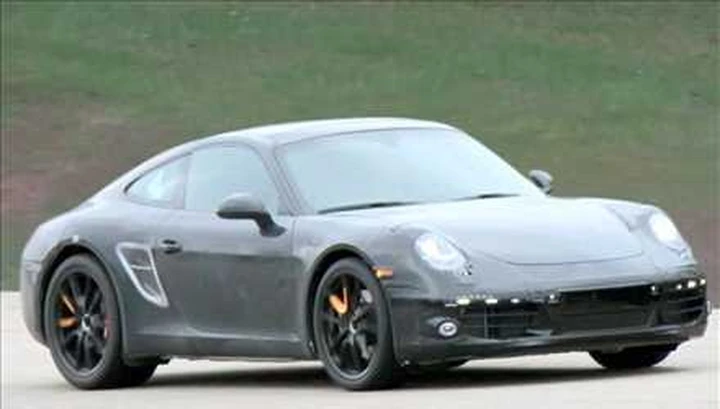 Nuova Porsche 911: sarà anche ibrida